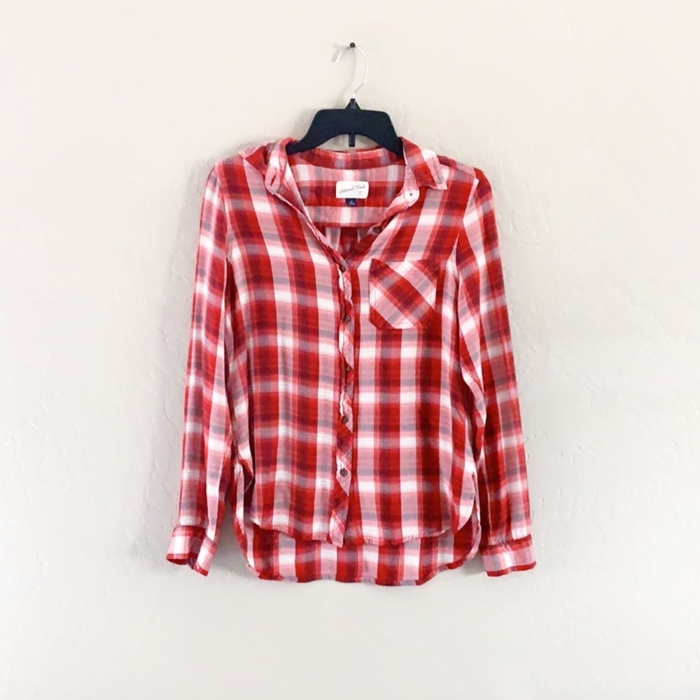 🌿Final Sale Universal Thread‎ Soft Red Plaid Button Up Shirt